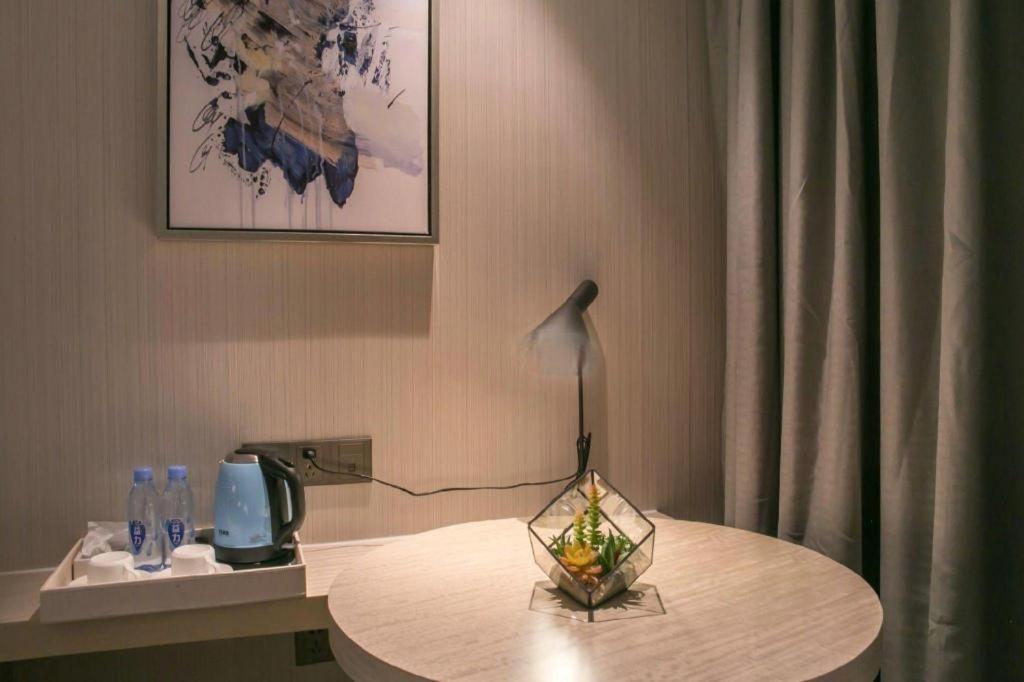 Echarm Hotel Yangjiang Baili Plaza Buitenkant foto