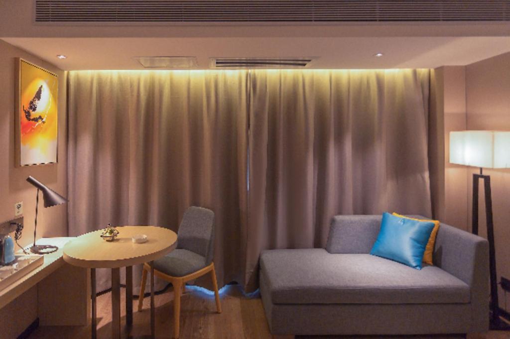 Echarm Hotel Yangjiang Baili Plaza Buitenkant foto